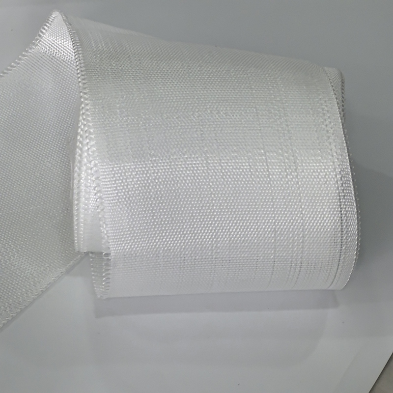 Application of fiberglass cloth
